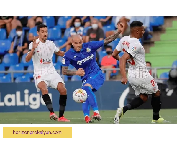 西甲赛事中出现戏剧性胜利，球队表现引发关注与讨论。